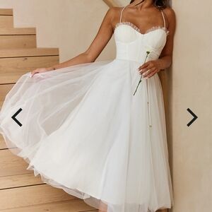 Elegant White Strapless Dress